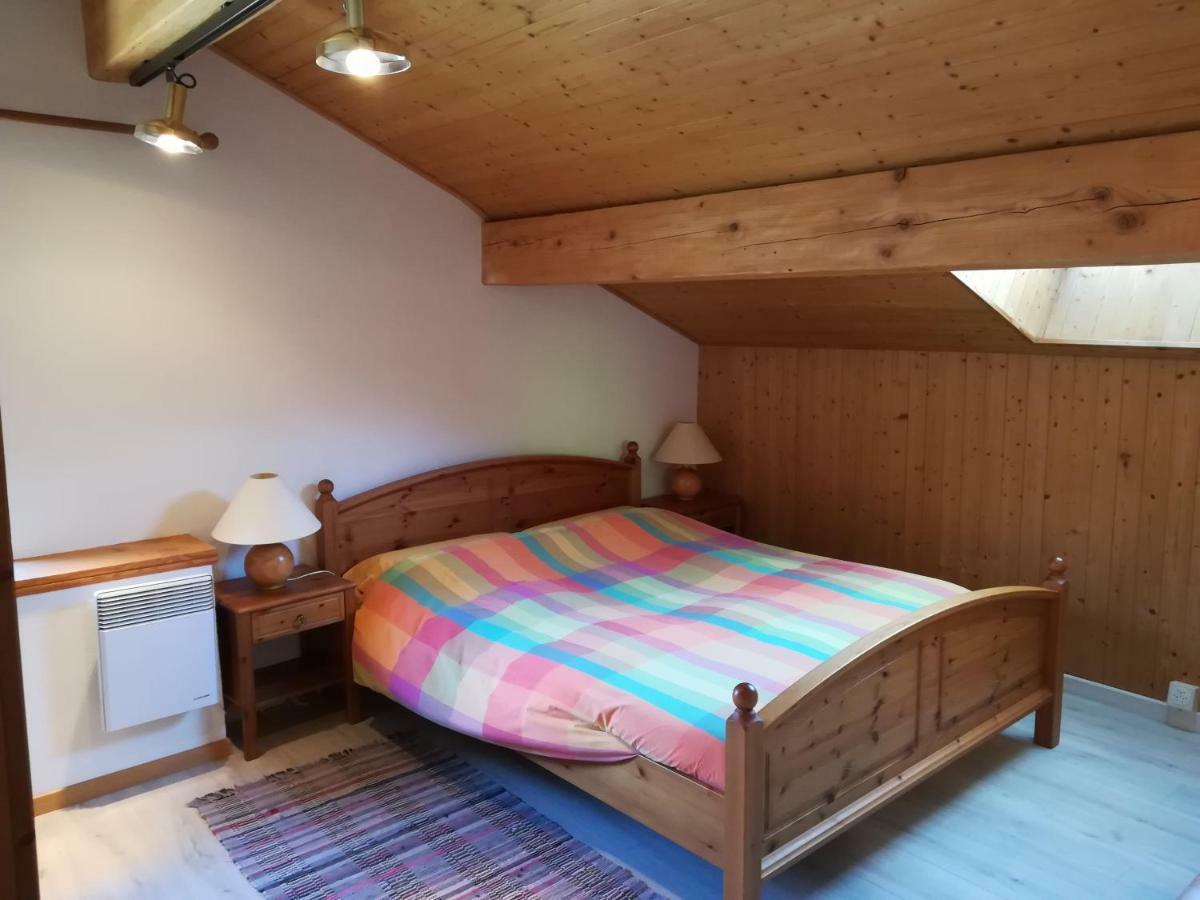 Confortevole Mansarda Di Montagna Poschiavo Exterior foto